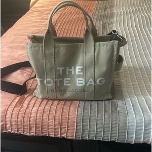 Marc Jacob’s tote purse for sale. Medium size bag.